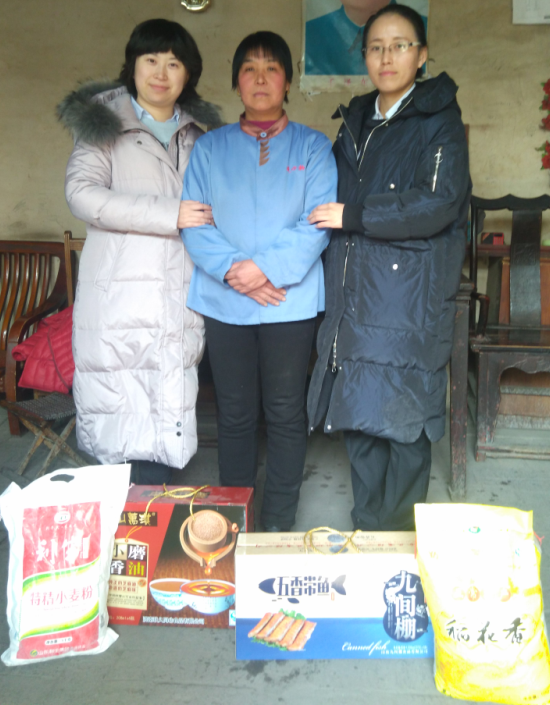 春節(jié)送溫暖，關(guān)愛暖人心